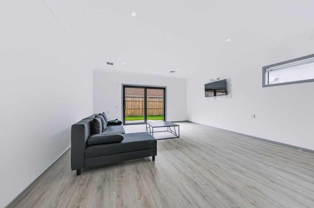 25 Power Road, photograph 4.