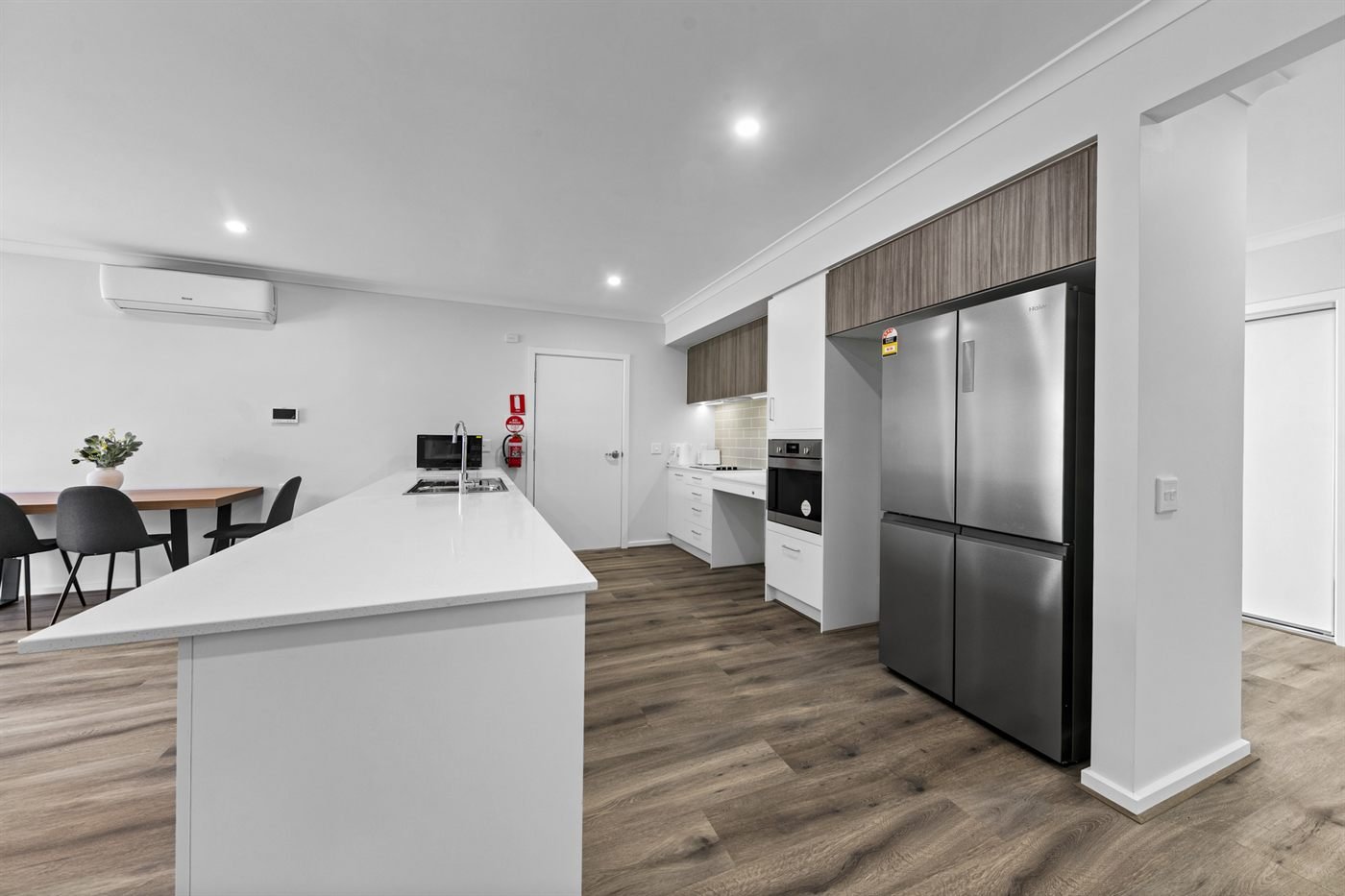 3 Blakewater Crescent, photograph 5.