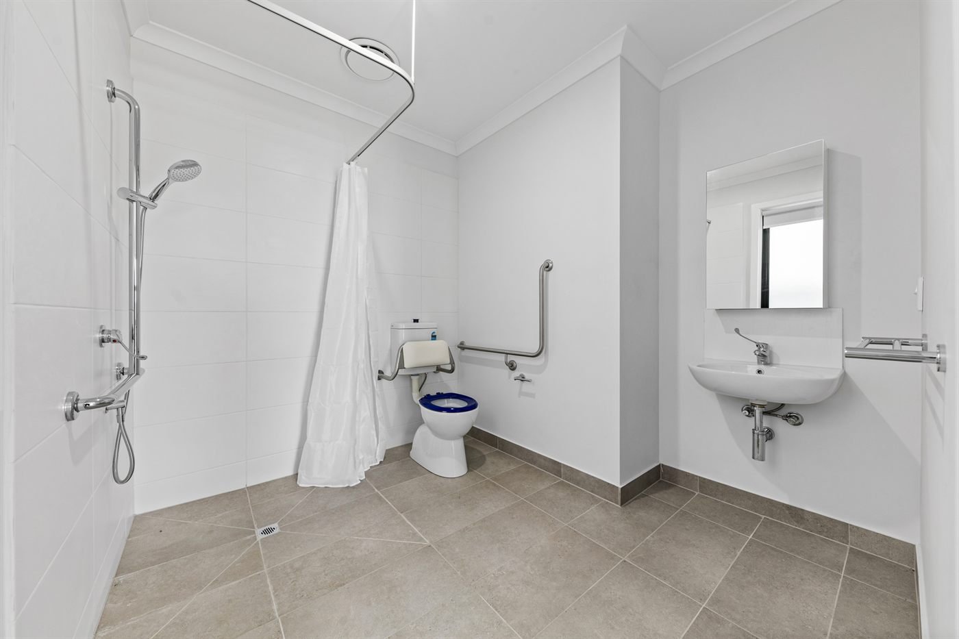 3 Blakewater Crescent, photograph 9.