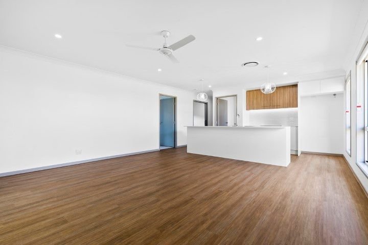 3 Paperberry Street, photograph 1.