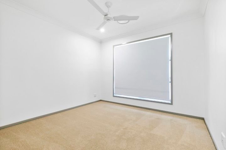 3 Paperberry Street, photograph 3.