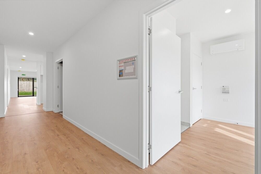 30 Bluetongue Drive, photograph 13.