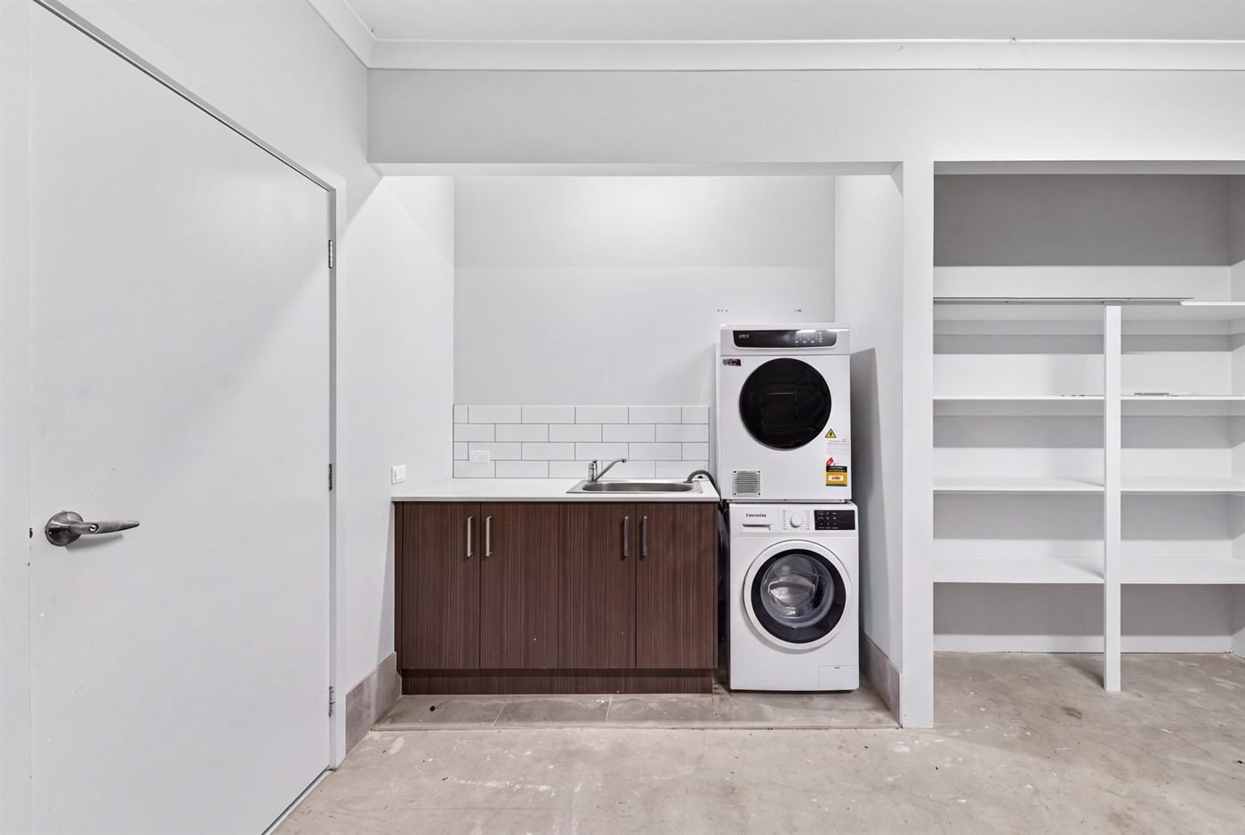 31 Ambient Crescent, photograph 13.