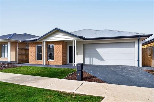 The home at 31 Ambient Crescent Beveridge.