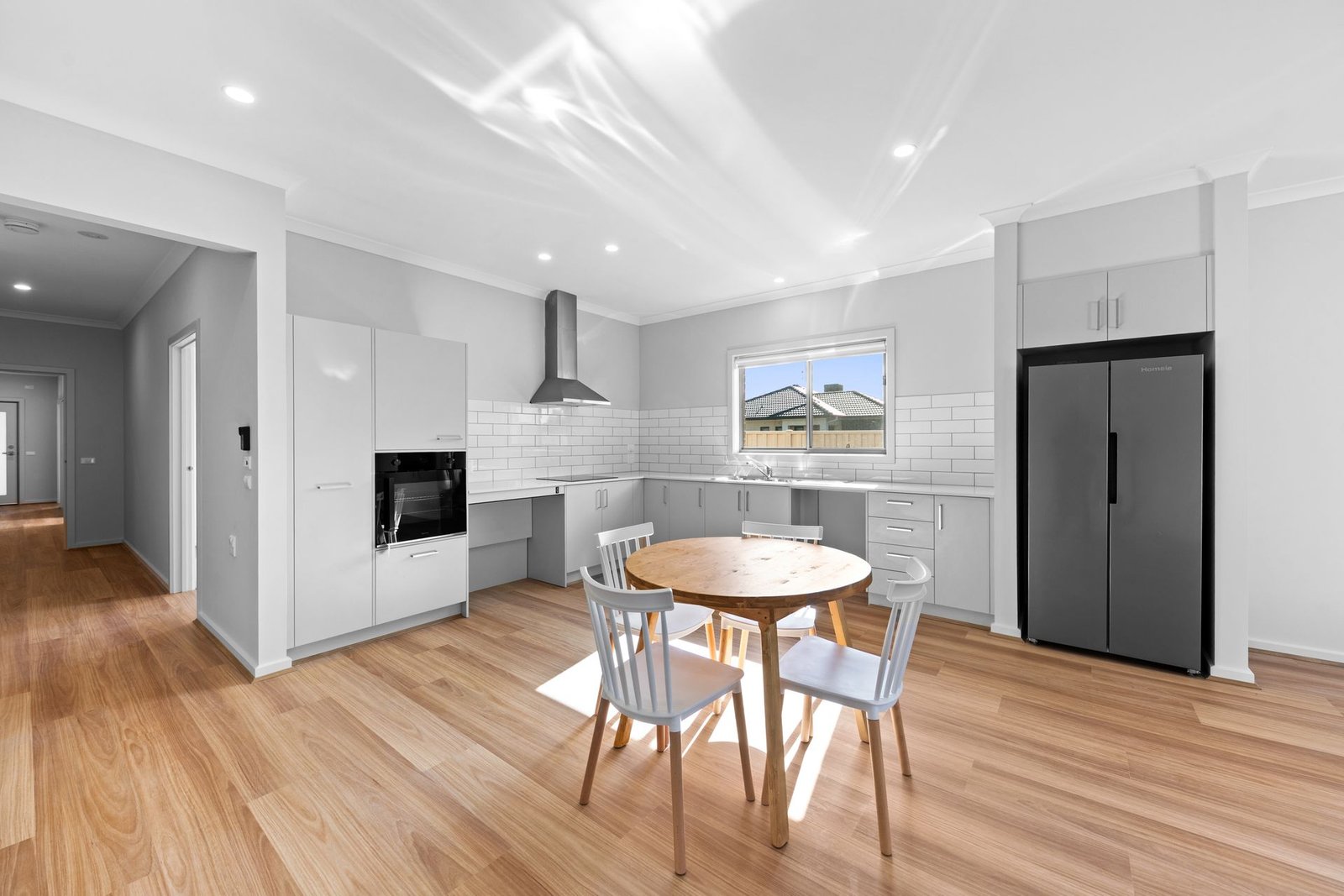 317 Charlemont Road, photograph 3.