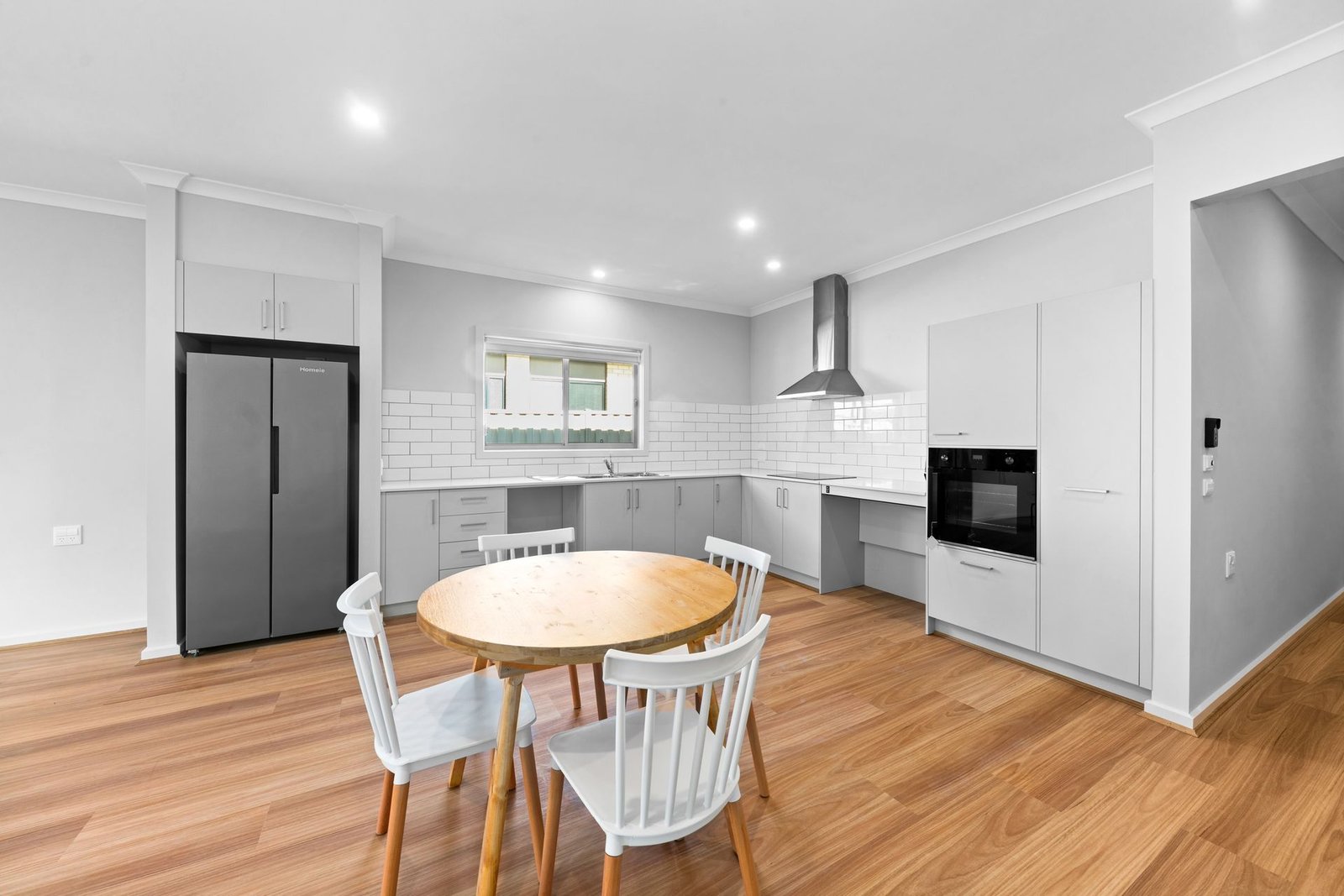 317 Charlemont Road, photograph 10.