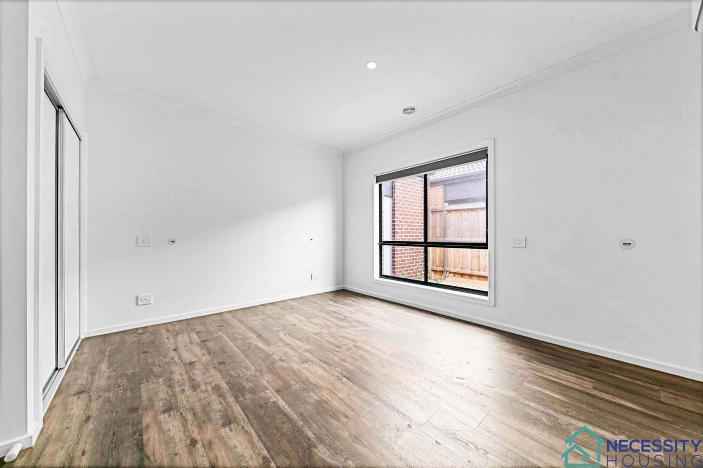 35 Westbourne Street, photograph 1.