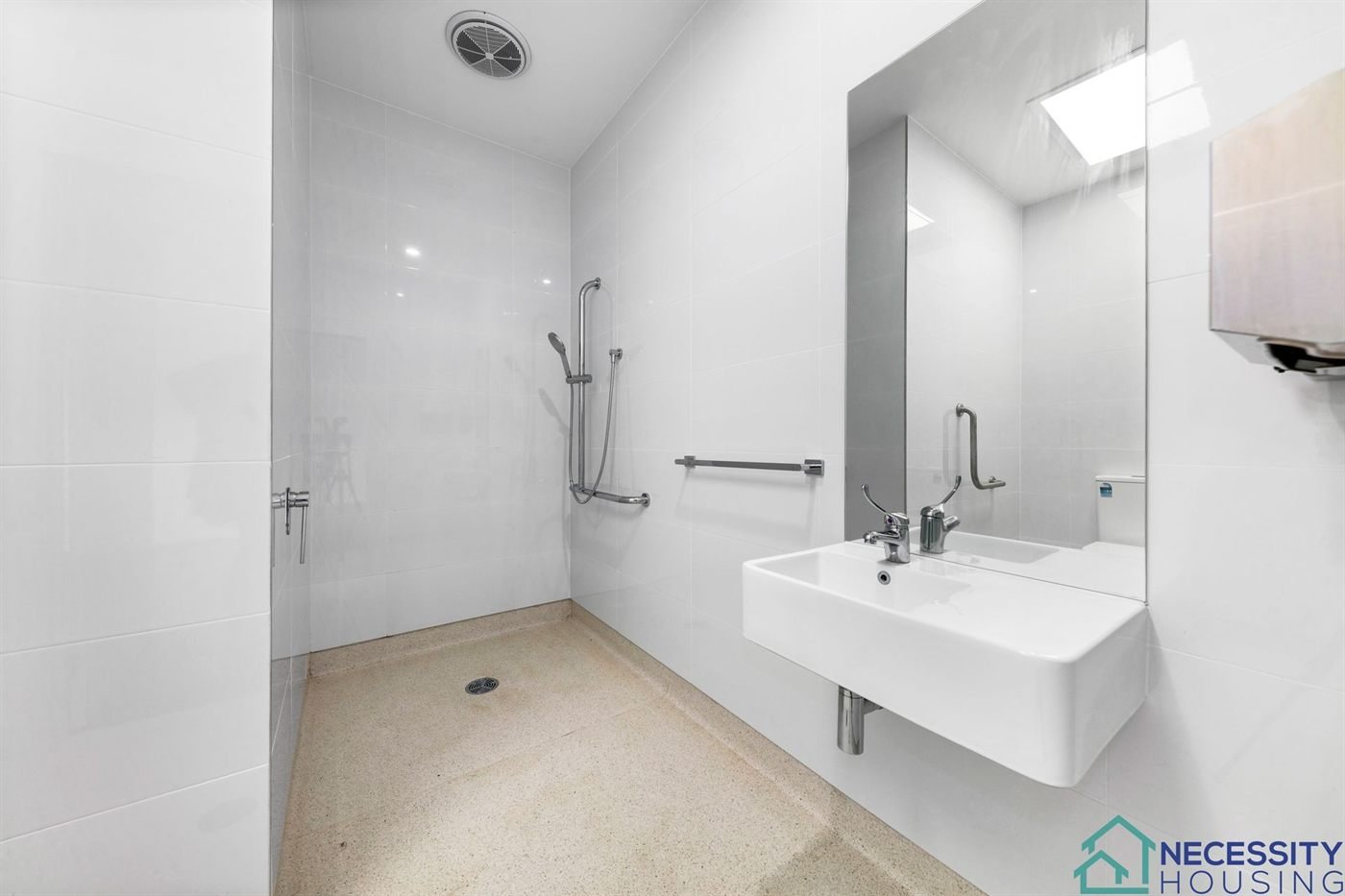 35 Westbourne Street, photograph 8.