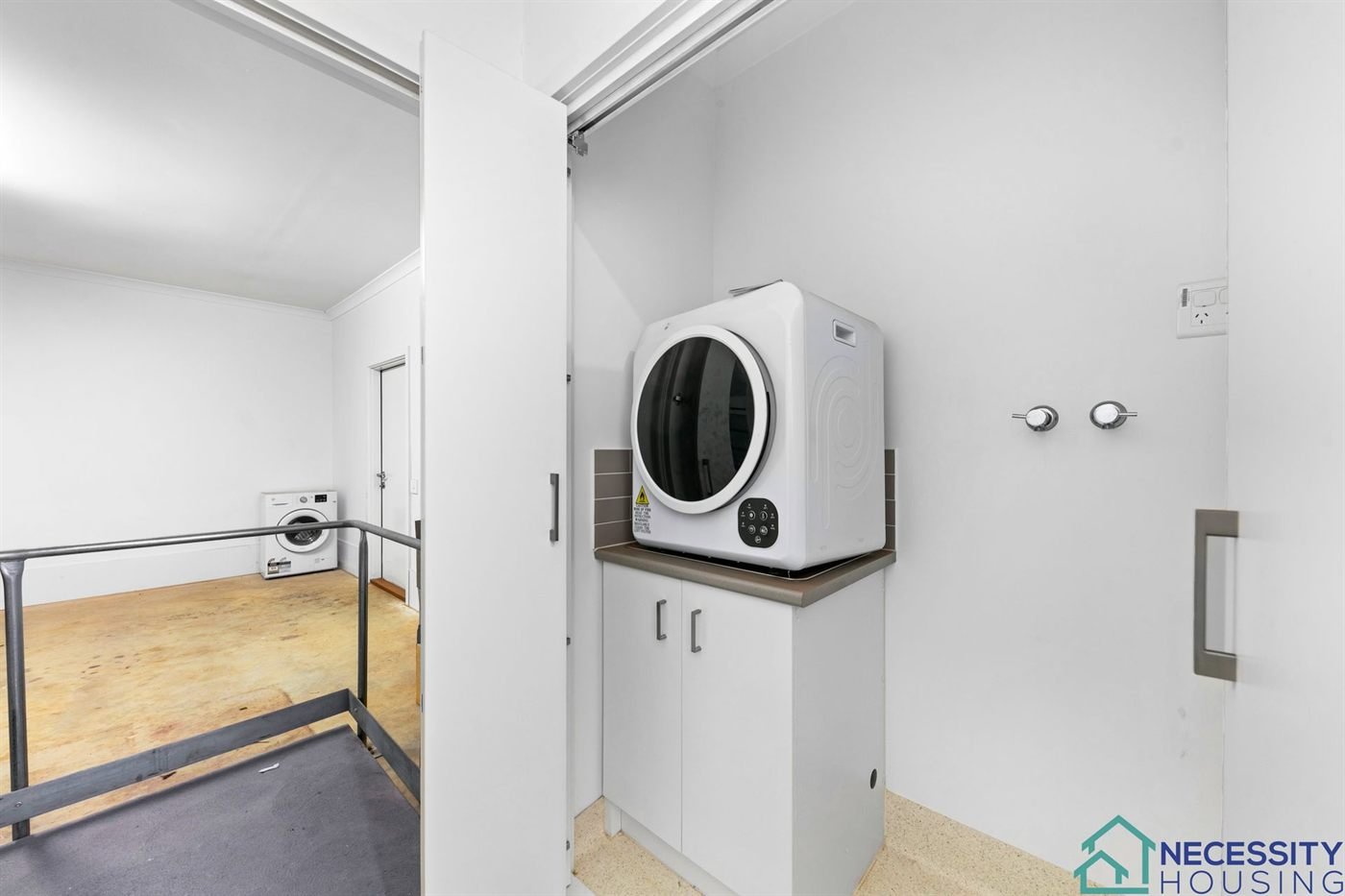 35 Westbourne Street, photograph 11.
