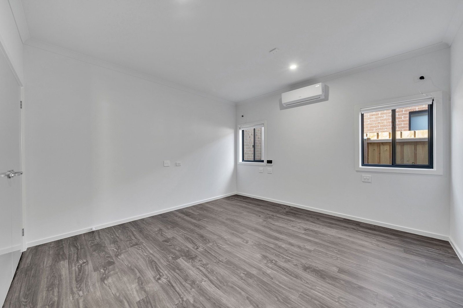 36 Canyon Circuit, photograph 11.