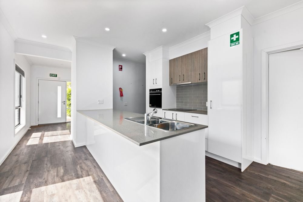 35 Westbourne Street, Strathtulloh, photograph 2.