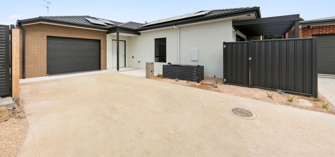 The home at 4 39 Serene Terrace Drysdale.