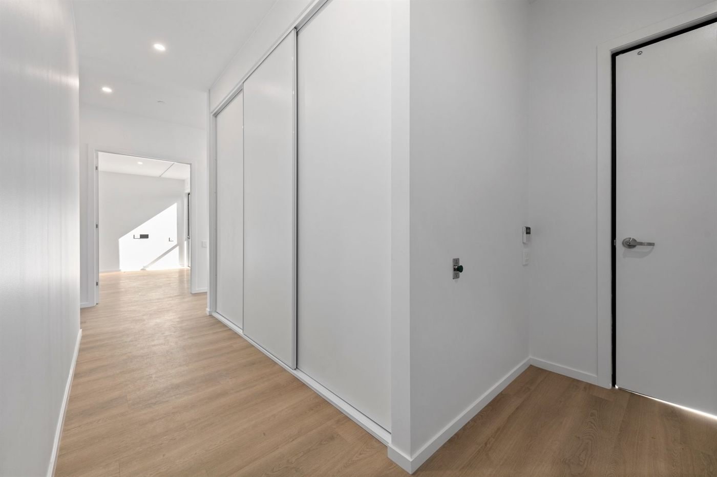 4/39 Serene Terrace, photograph 2.