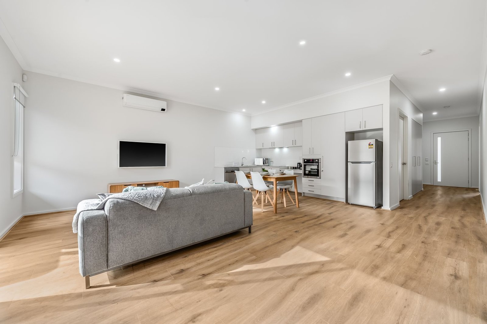 4 Giffen Street, photograph 10.