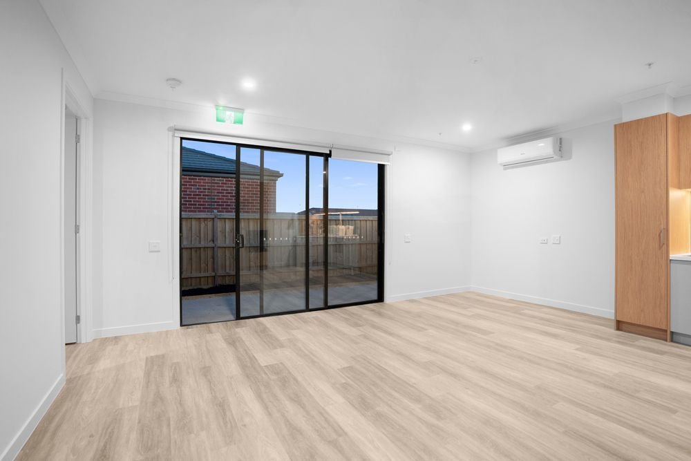 4 Stand Street, photograph 1.