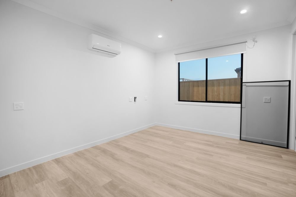 4 Stand Street, photograph 2.