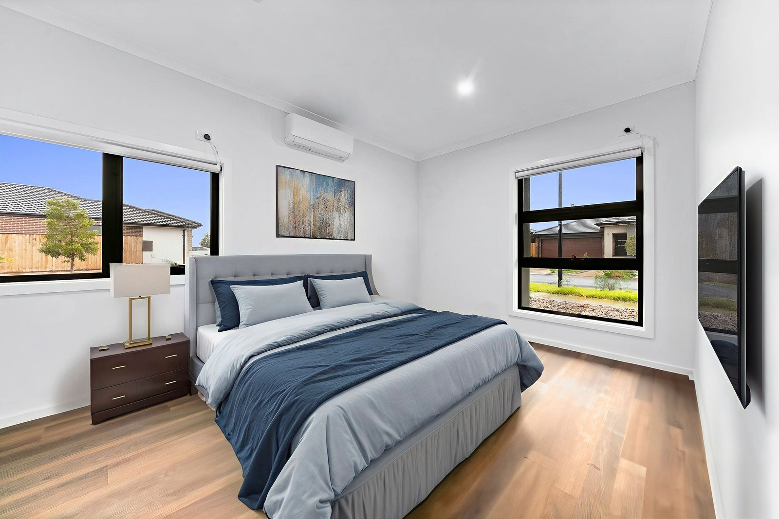 40 Canyon Circuit, photograph 1.