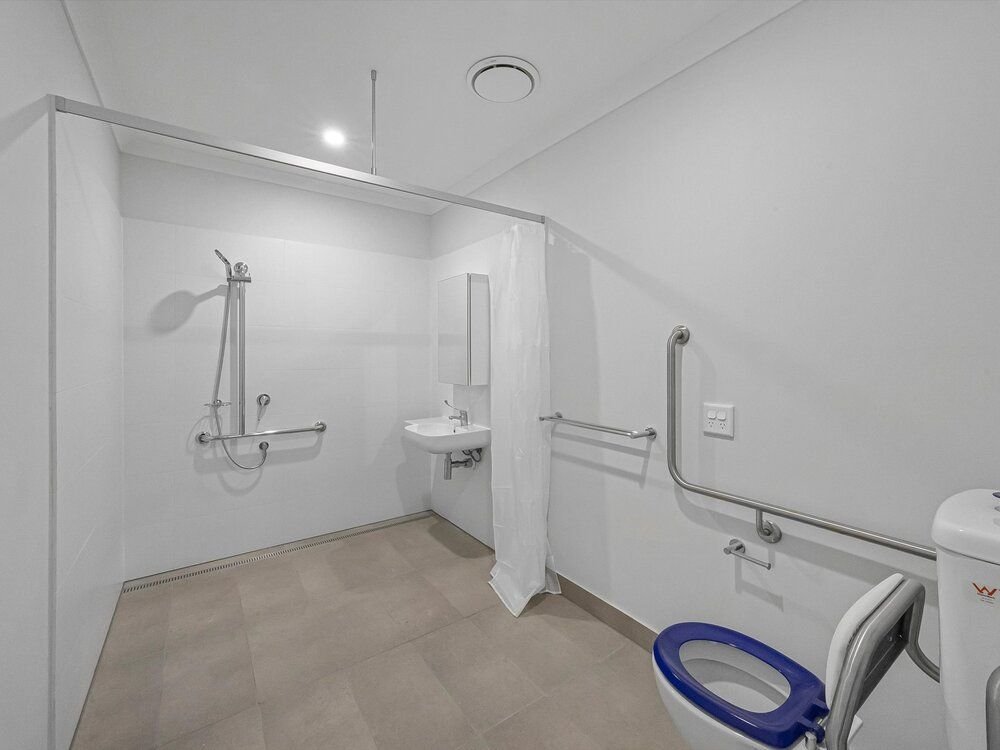 43 Leeward Drive, photograph 9.
