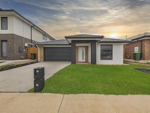 The home at 43 Leeward Drive Tarneit.