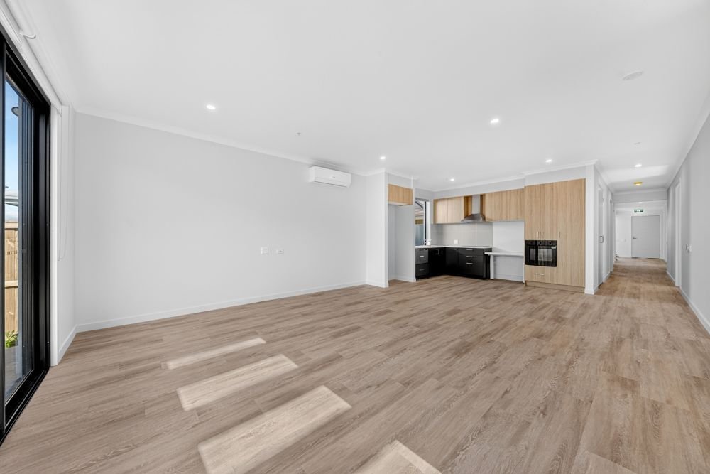 48 Montego Boulevard, photograph 1.