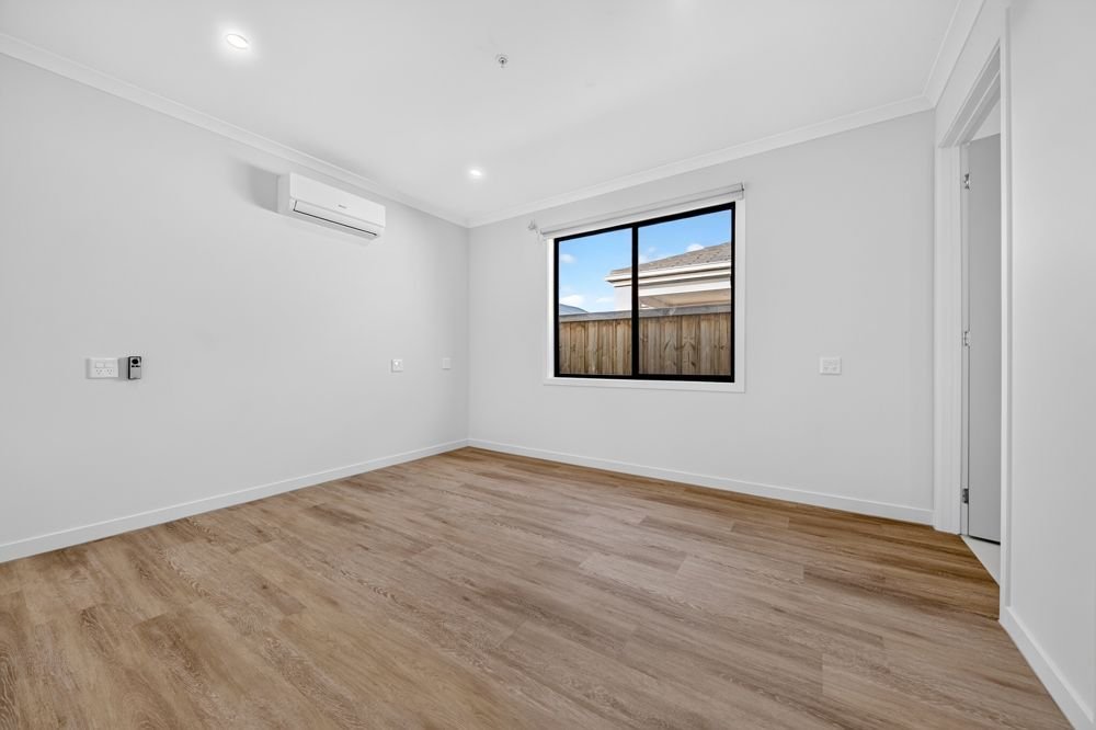 48 Montego Boulevard, photograph 7.