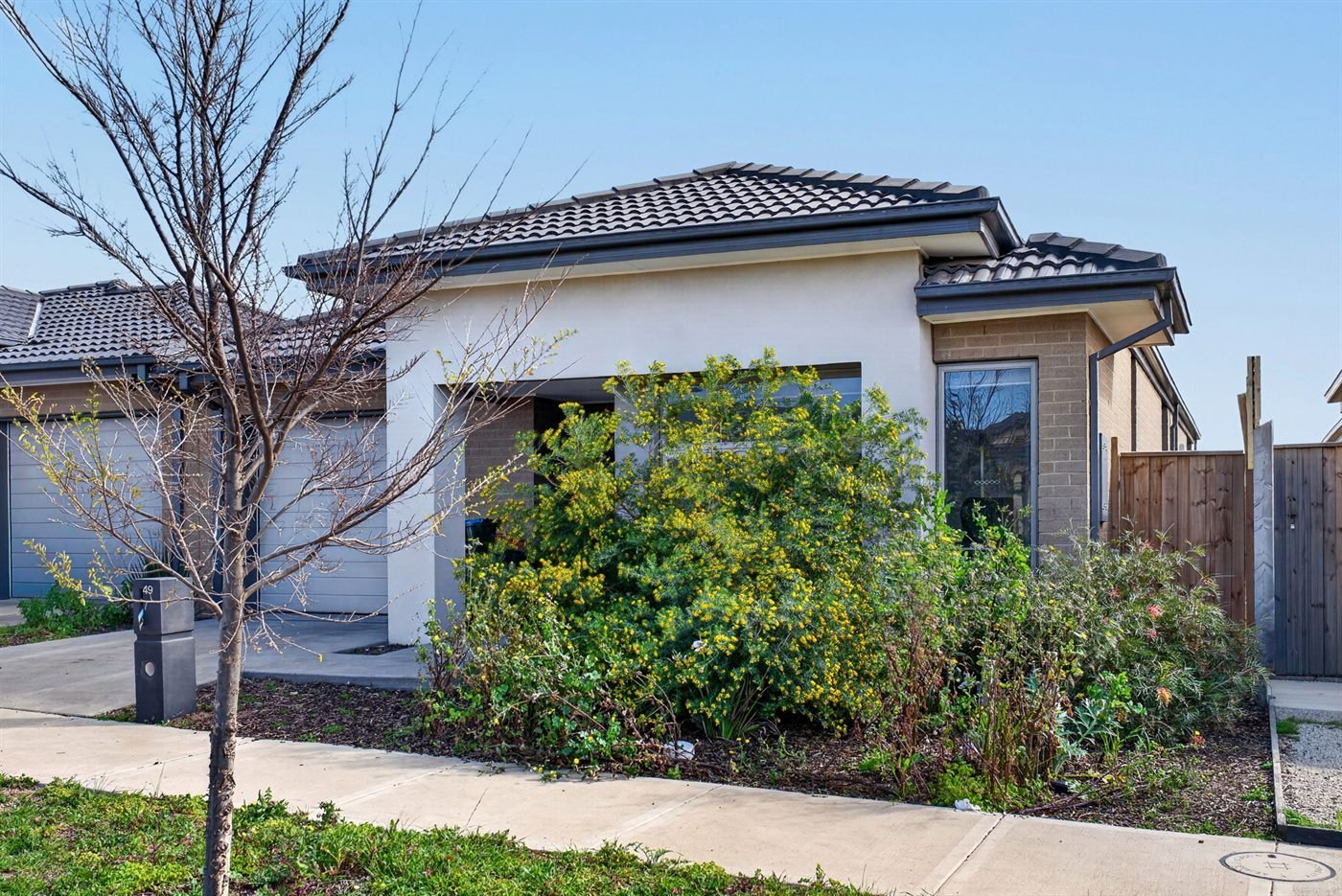 49 Woolspinner Crescent, photograph 15.