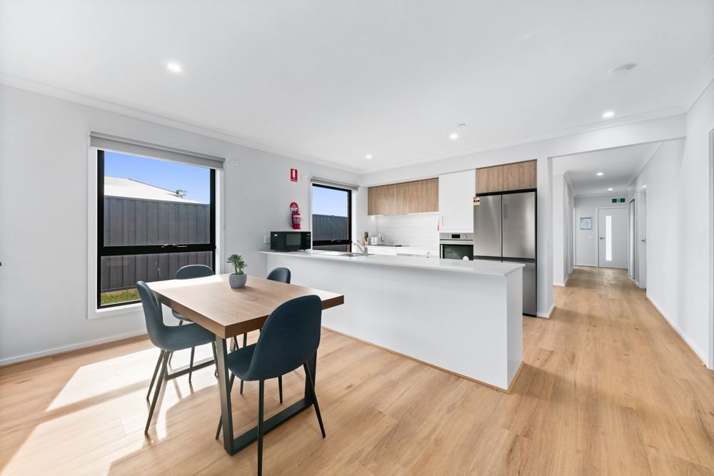 5 Blakewater Crescent, photograph 3.