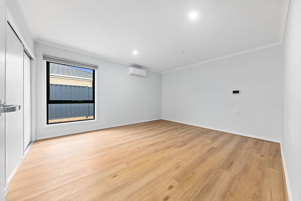 5 Blakewater Crescent, photograph 6.