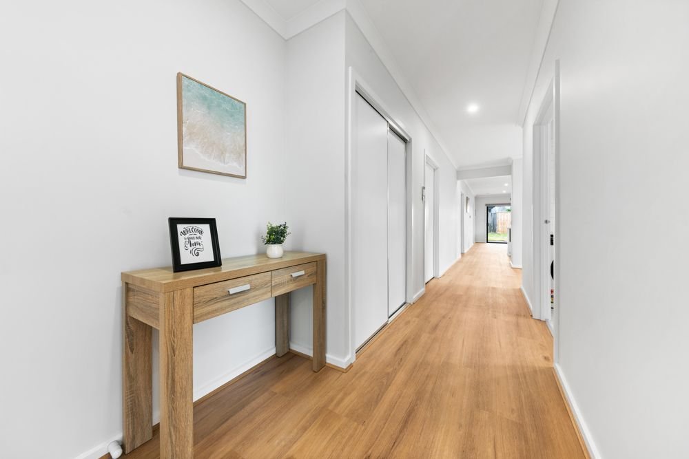 5 Blakewater Crescent, photograph 13.
