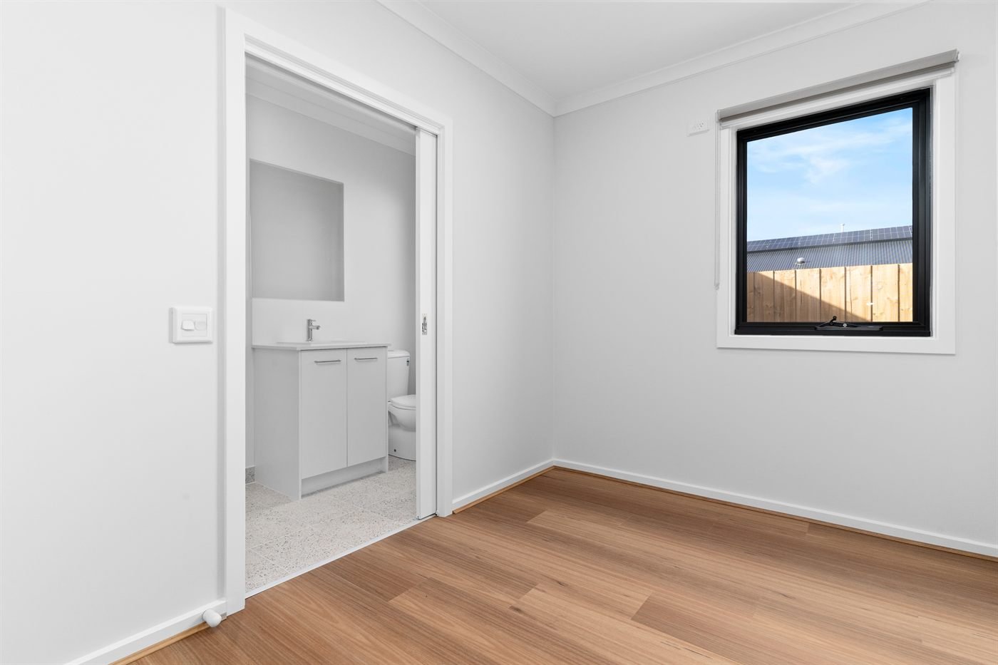 55 Ackland Street, photograph 8.