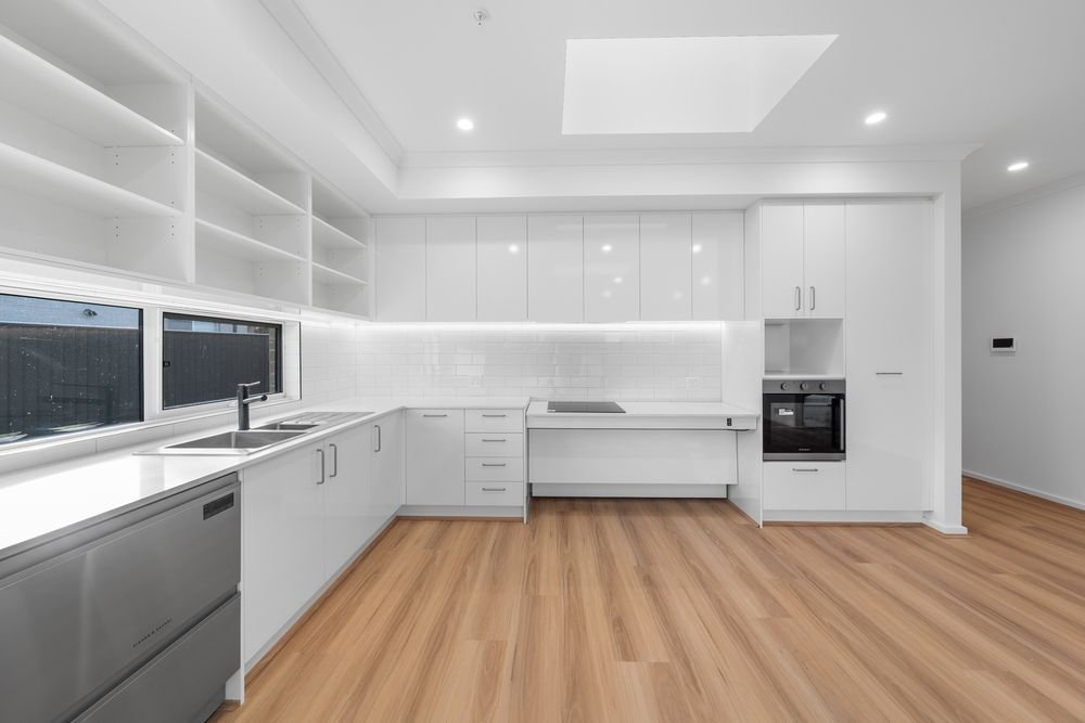 57 Montview Court, photograph 6.