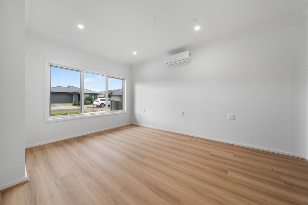 57 Montview Court, photograph 11.