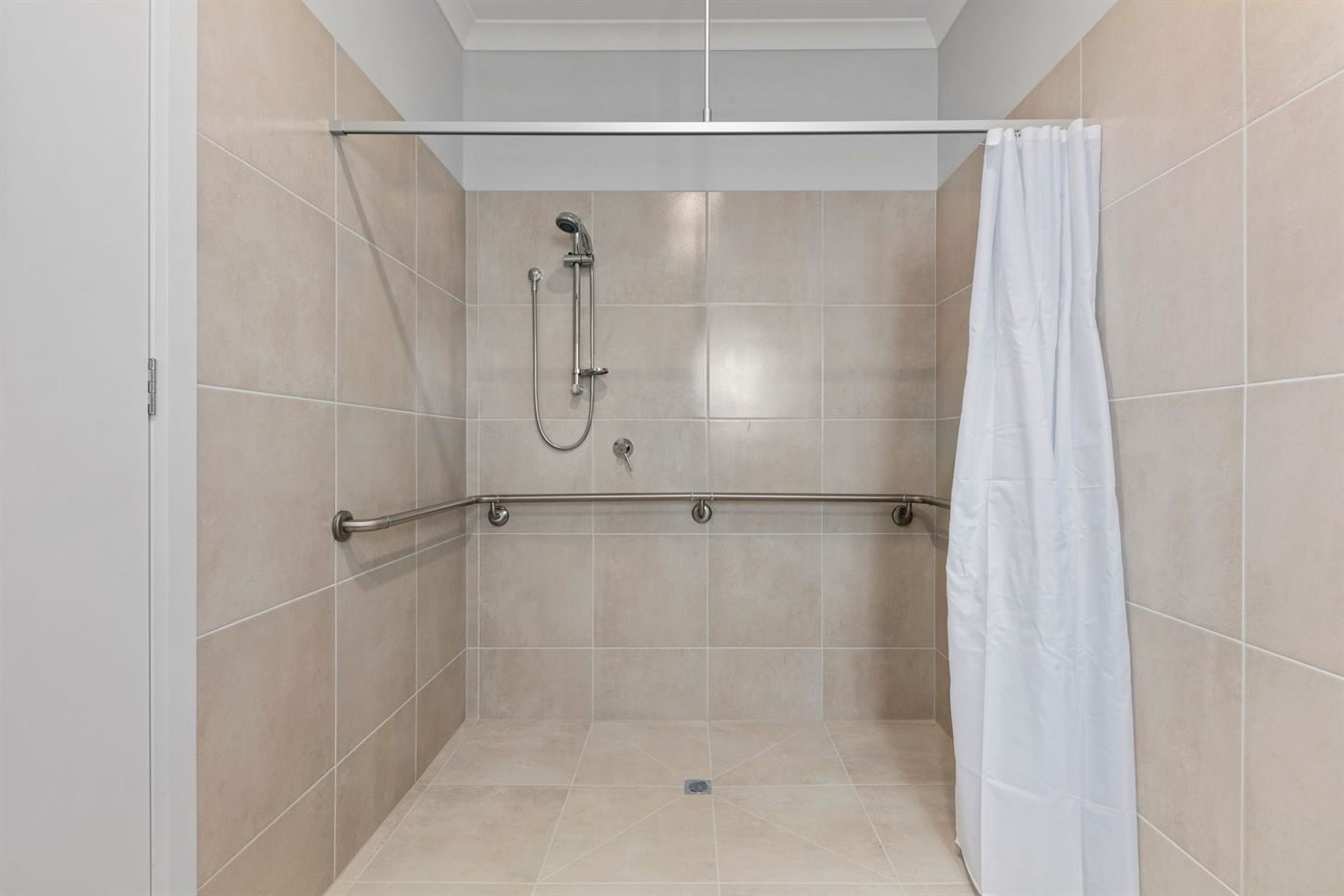 6 Avocet Way, photograph 12.