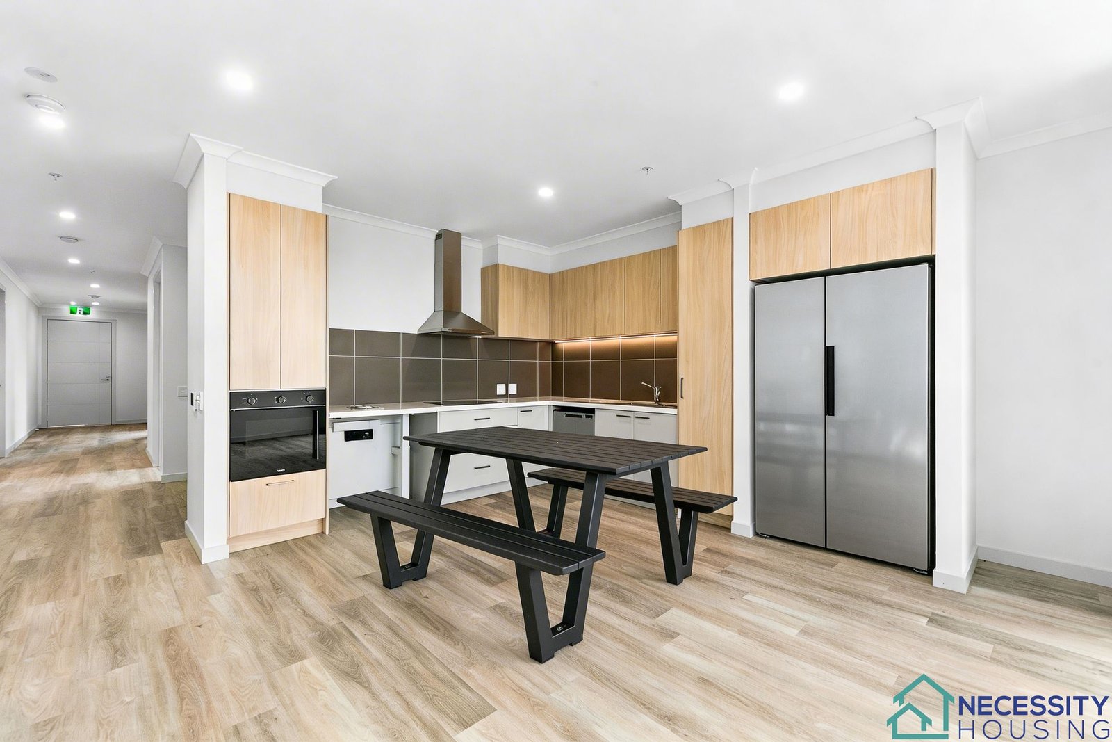 6 Nightfall Avenue, photograph 2.