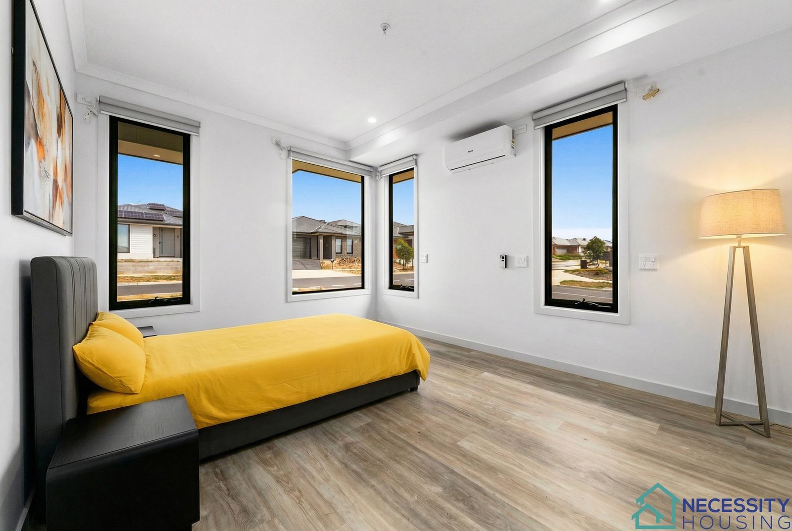 6 Nightfall Avenue, photograph 8.