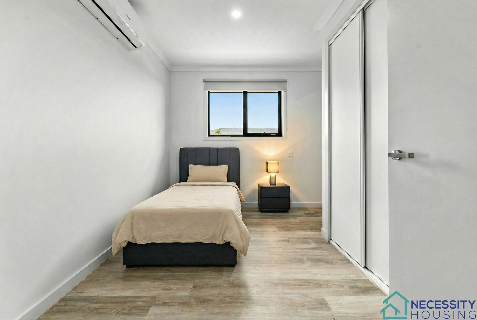 6 Nightfall Avenue, photograph 10.