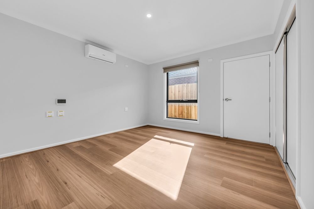 62 Bayberry Street, photograph 6.