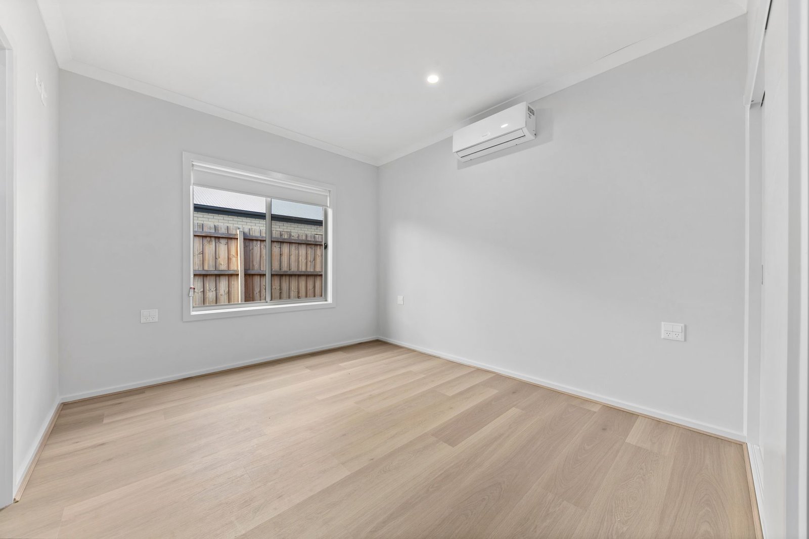 62 Marriott Boulevard, photograph 6.
