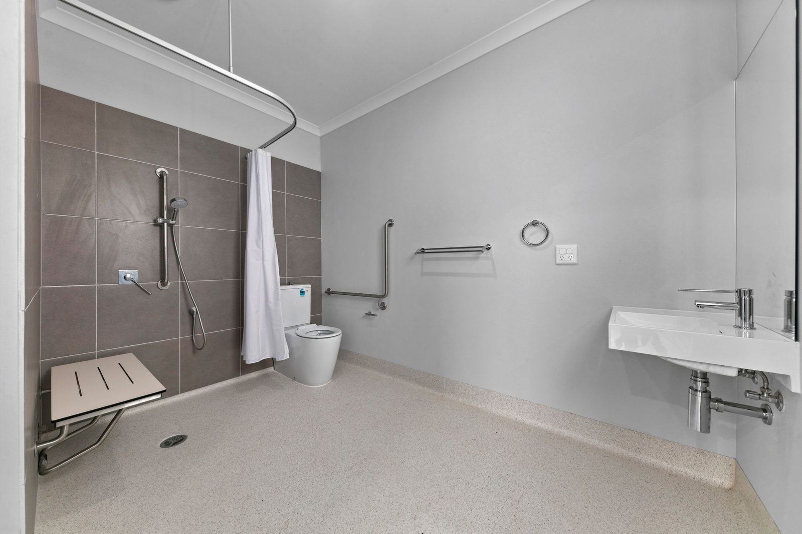 7 Bask Street, photograph 9.