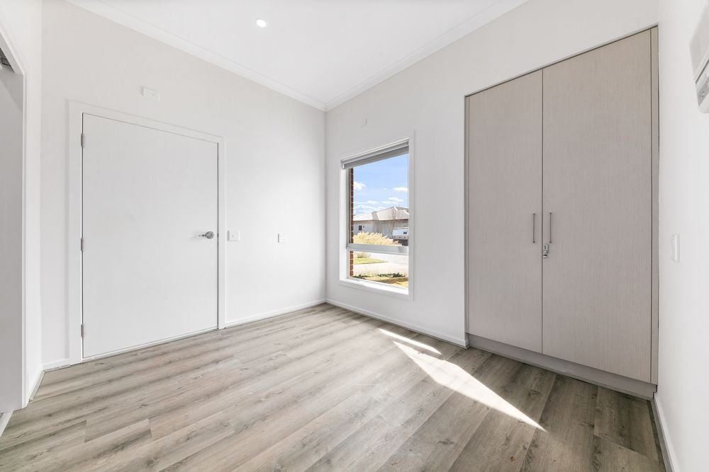 7 Riverton Boulevard, photograph 1.