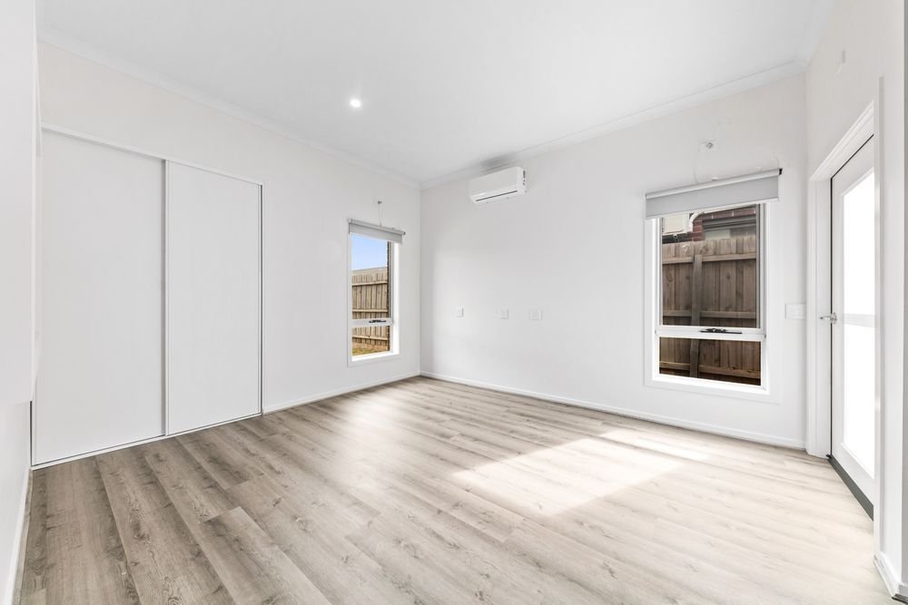 7 Riverton Boulevard, photograph 4.