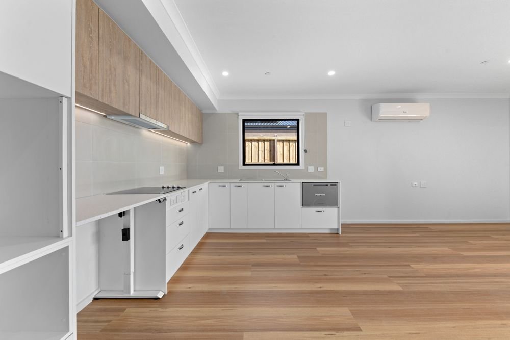 7 Sheoak Court, photograph 6.