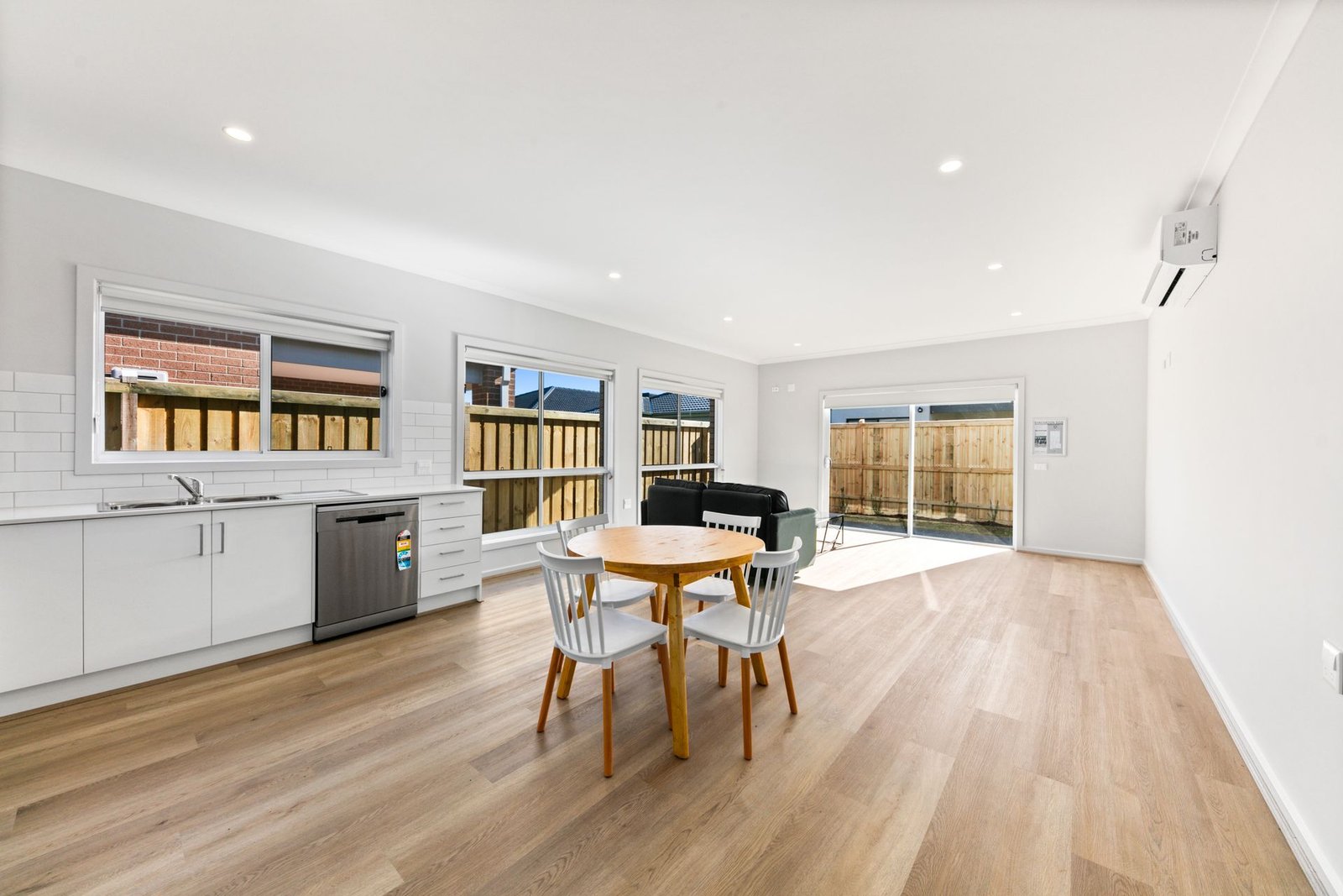 74 Buchanan Boulevard, photograph 5.