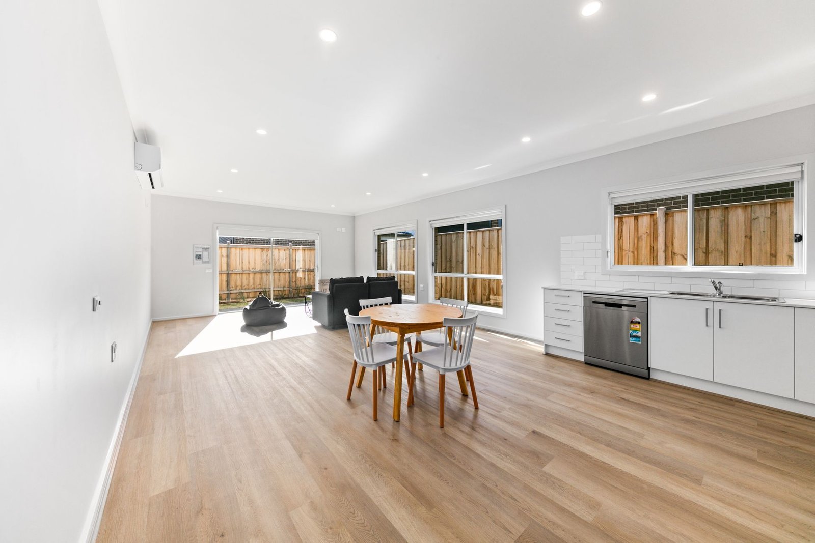 74 Buchanan Boulevard, photograph 12.