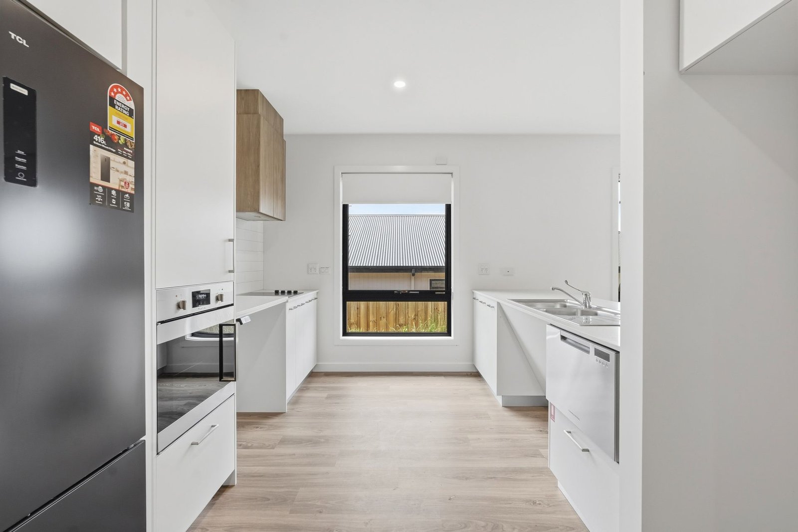 8 Vecino Way, photograph 5.