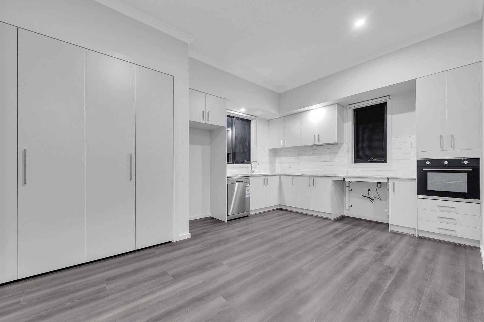8 Wallangara Boulevard, photograph 3.