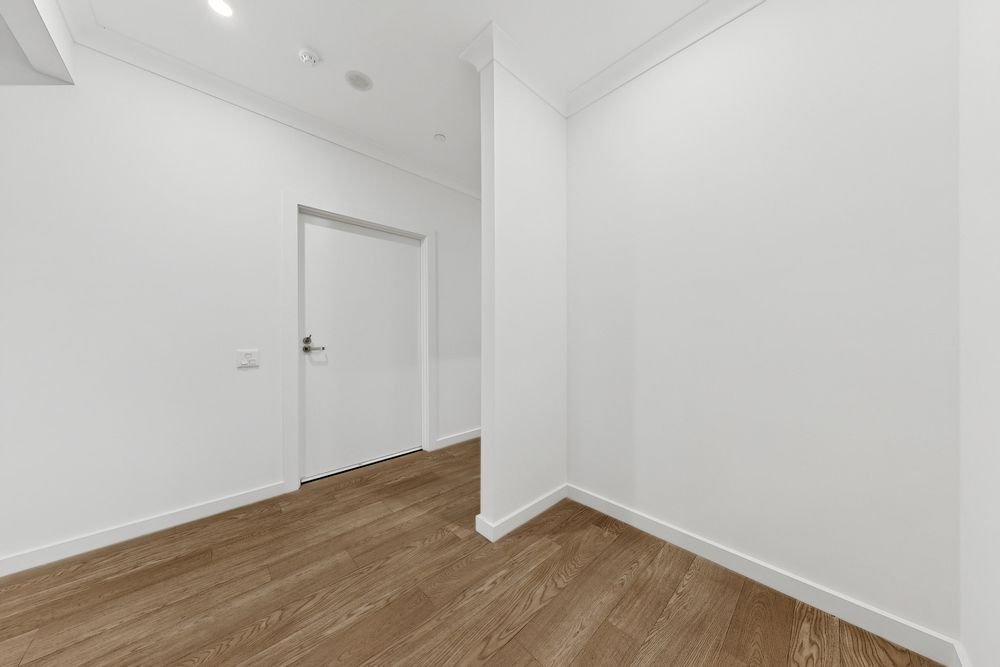 84 Fradd Road, photograph 11.
