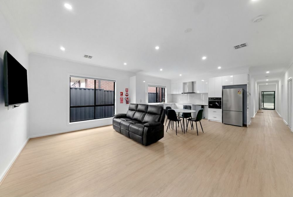 90 Mercer Street, photograph 1.