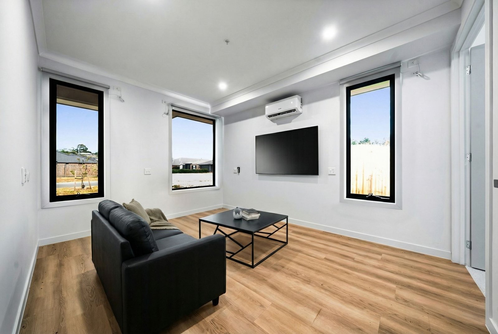 95 Harmon Drive, photograph 10.