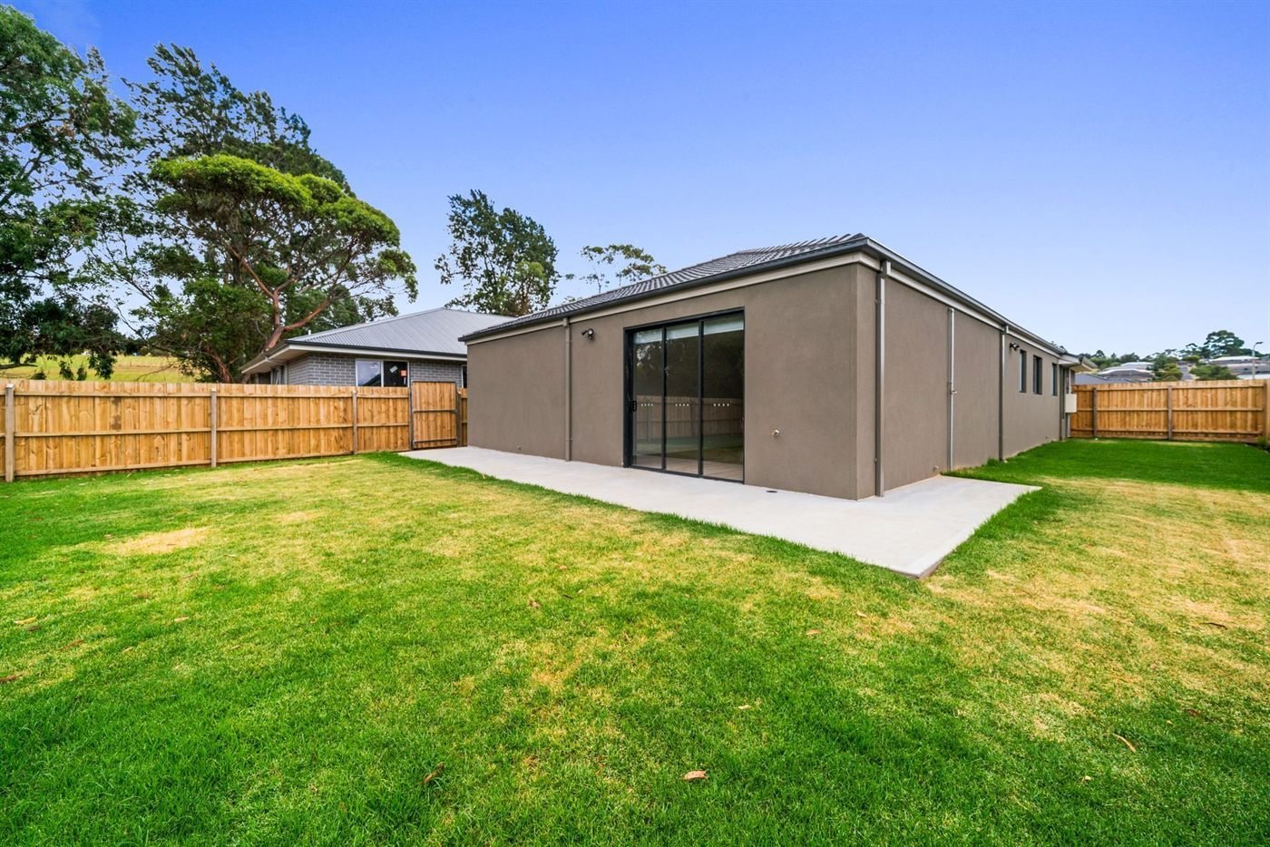 95 Harmon Drive, photograph 13.